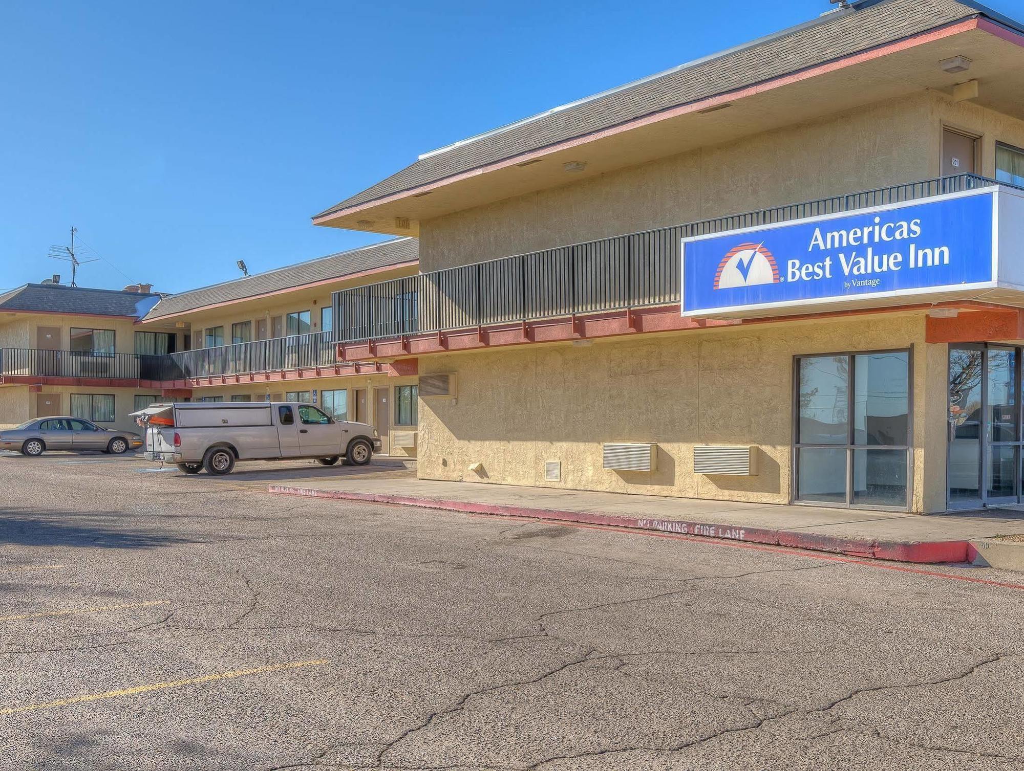 Americas Best Value Inn Amarillo Airport/Grand Street Exteriör bild